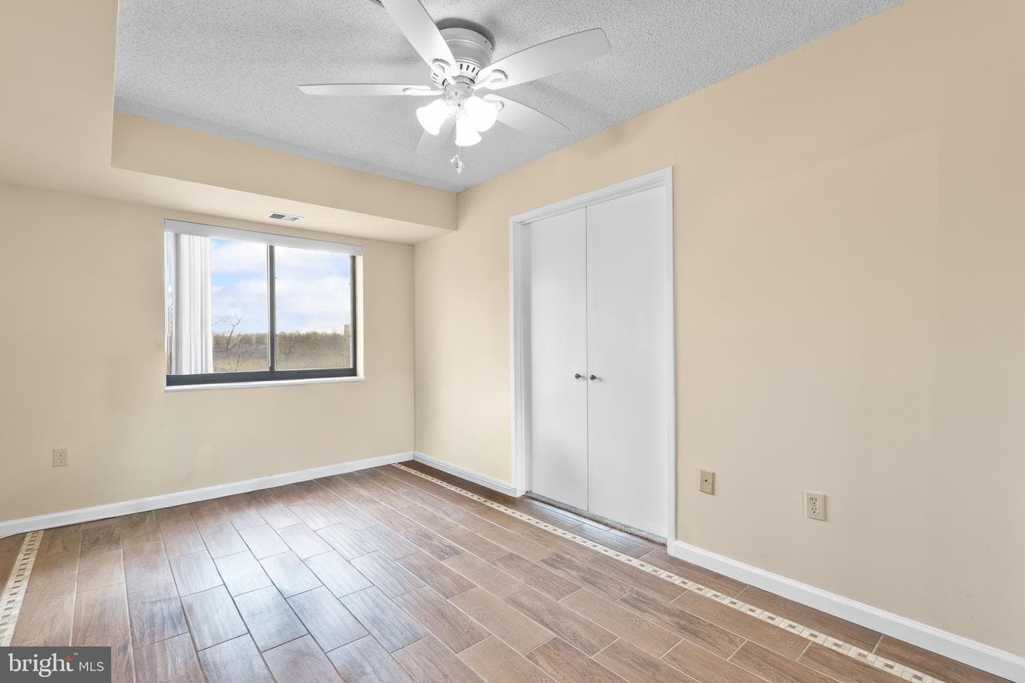 15115 Interlachen Drive #3-607 photo 17