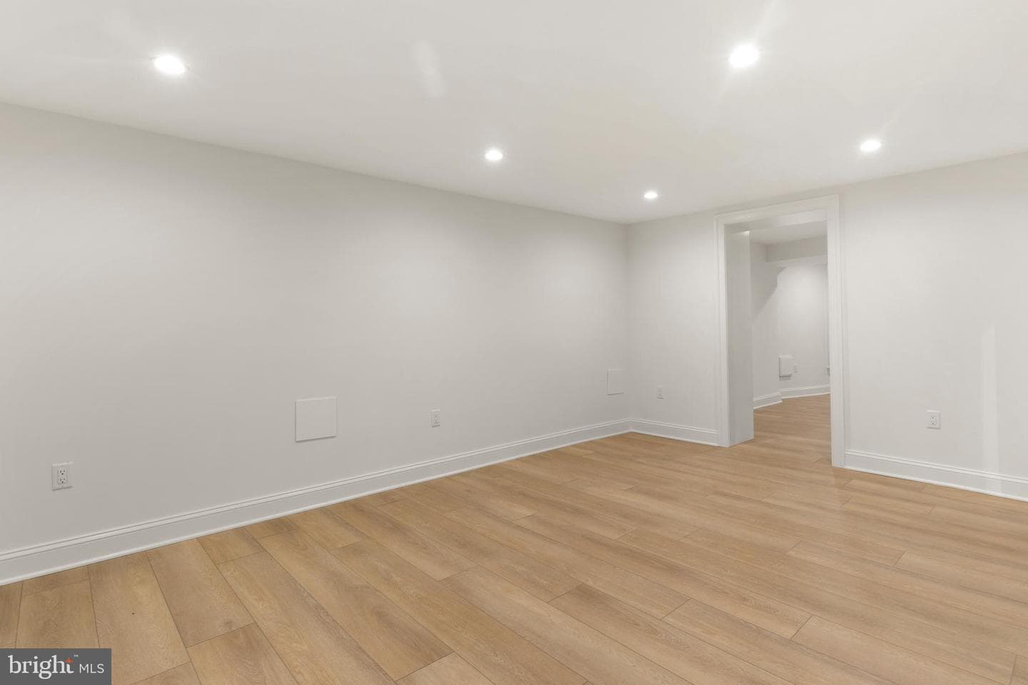 5522 Lincoln Street photo 56