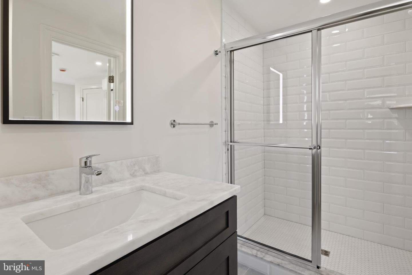 5522 Lincoln Street photo 69
