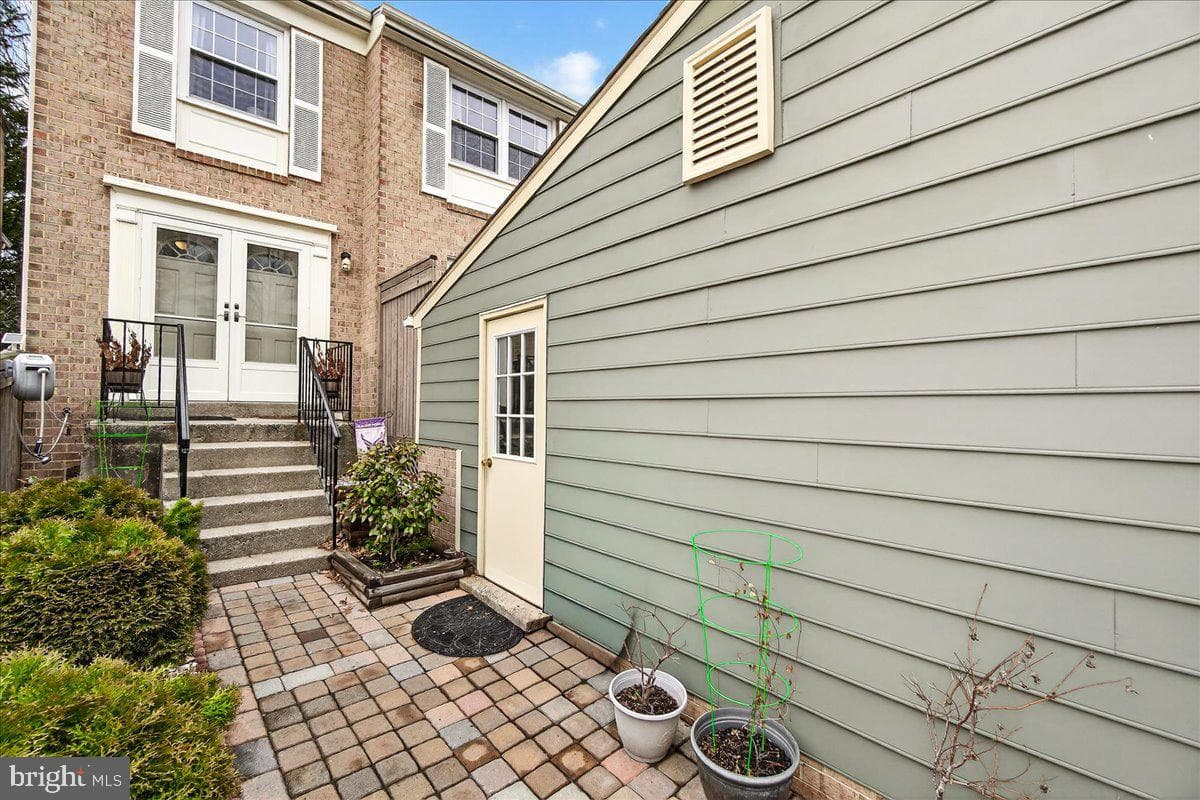 19736 Greenside Terrace photo 5