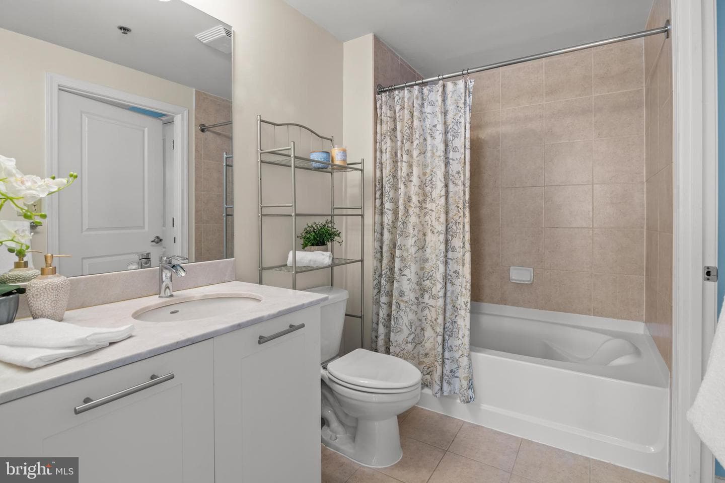 5750 Bou Avenue #1004 photo 11