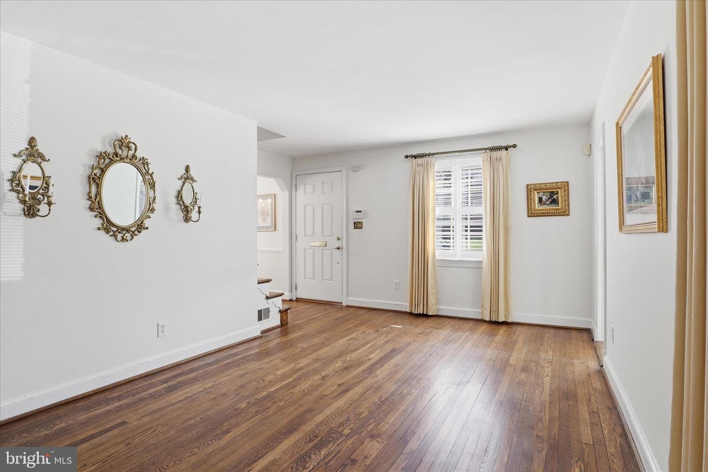 10010 Raynor Road photo 3