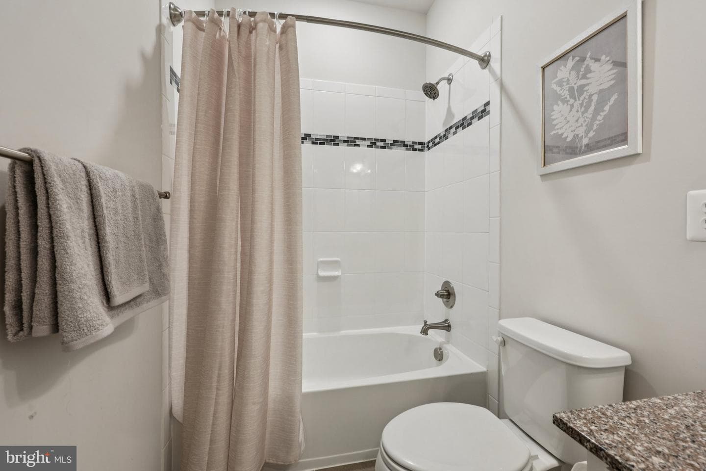 1605 Regent Manor Court photo 28