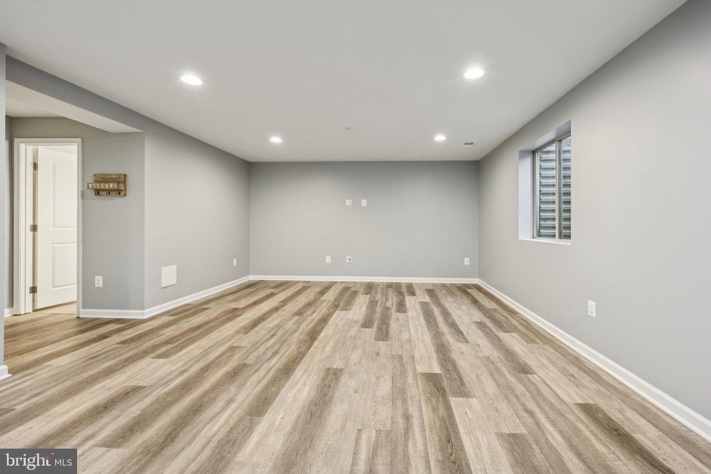 1605 Regent Manor Court photo 34