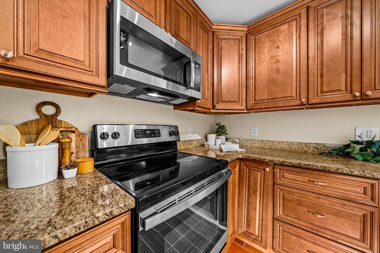 7818 Briardale Terrace photo 17