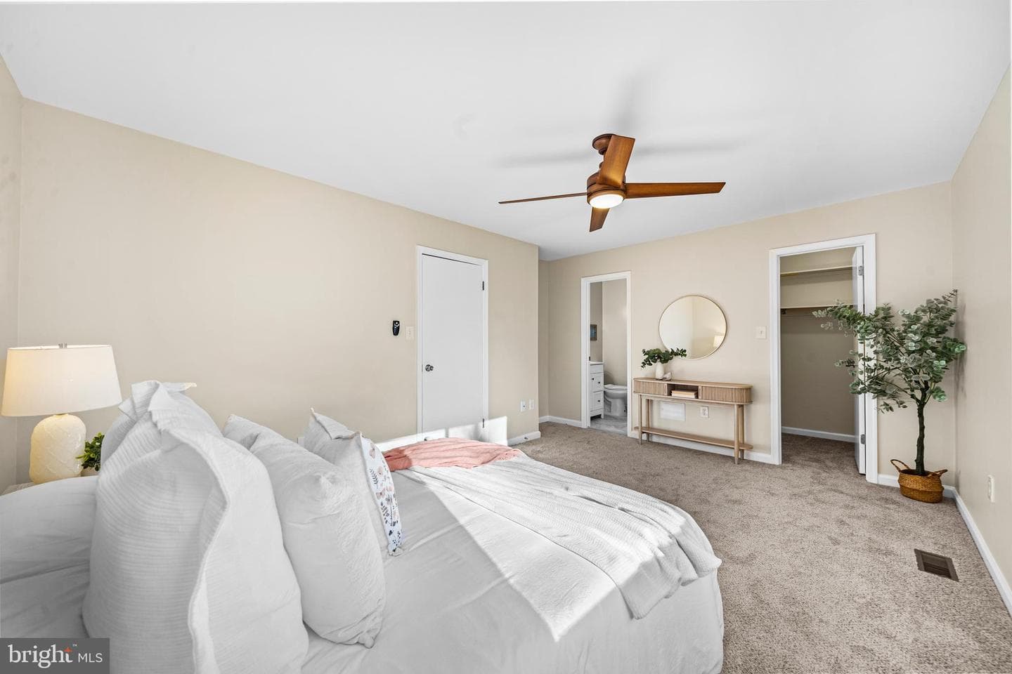 7818 Briardale Terrace photo 20