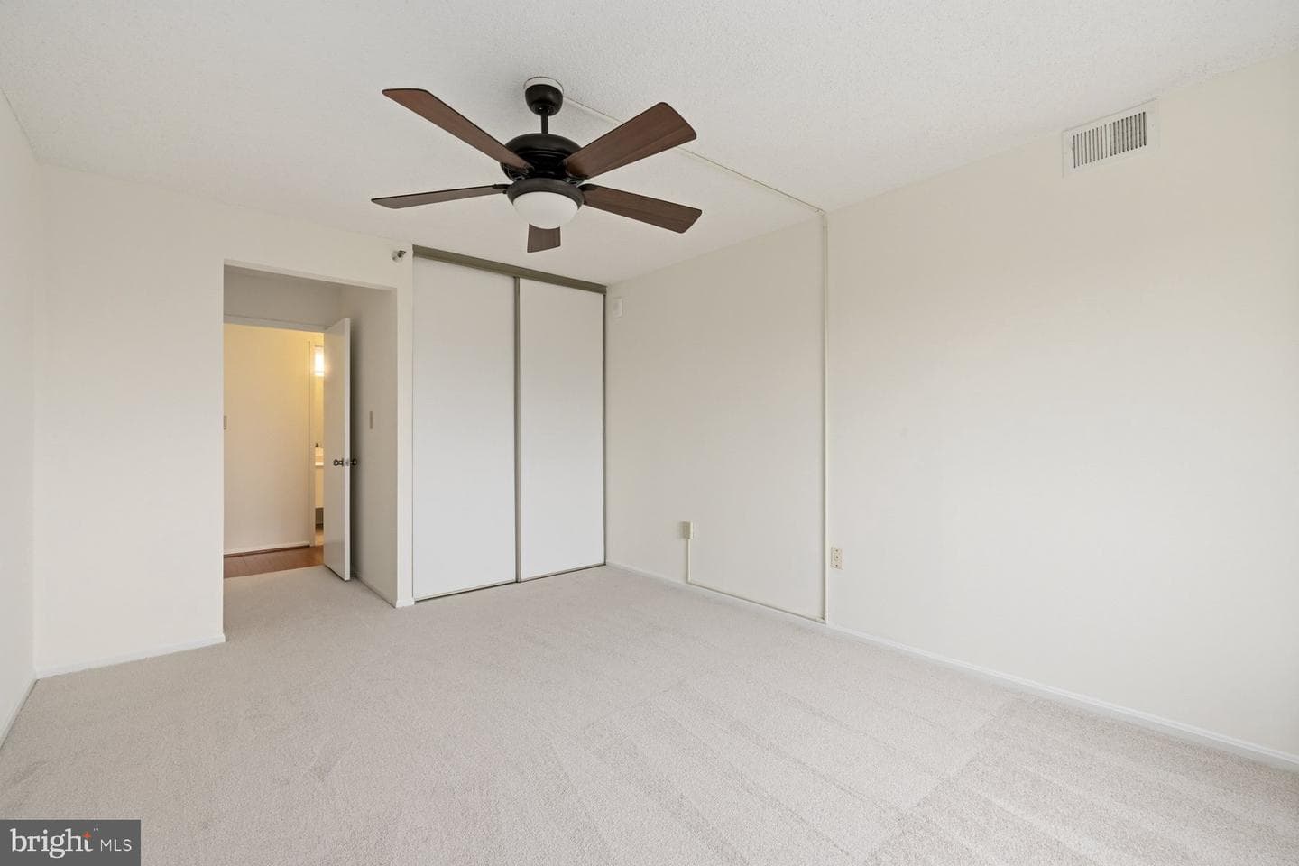 15107 Interlachen Drive #2-801 photo 27