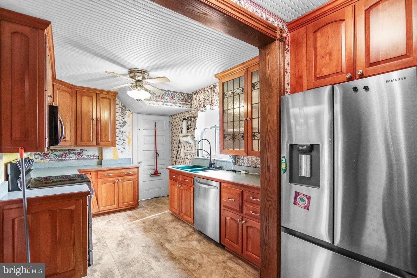 13150 Old Columbia Pike photo 61