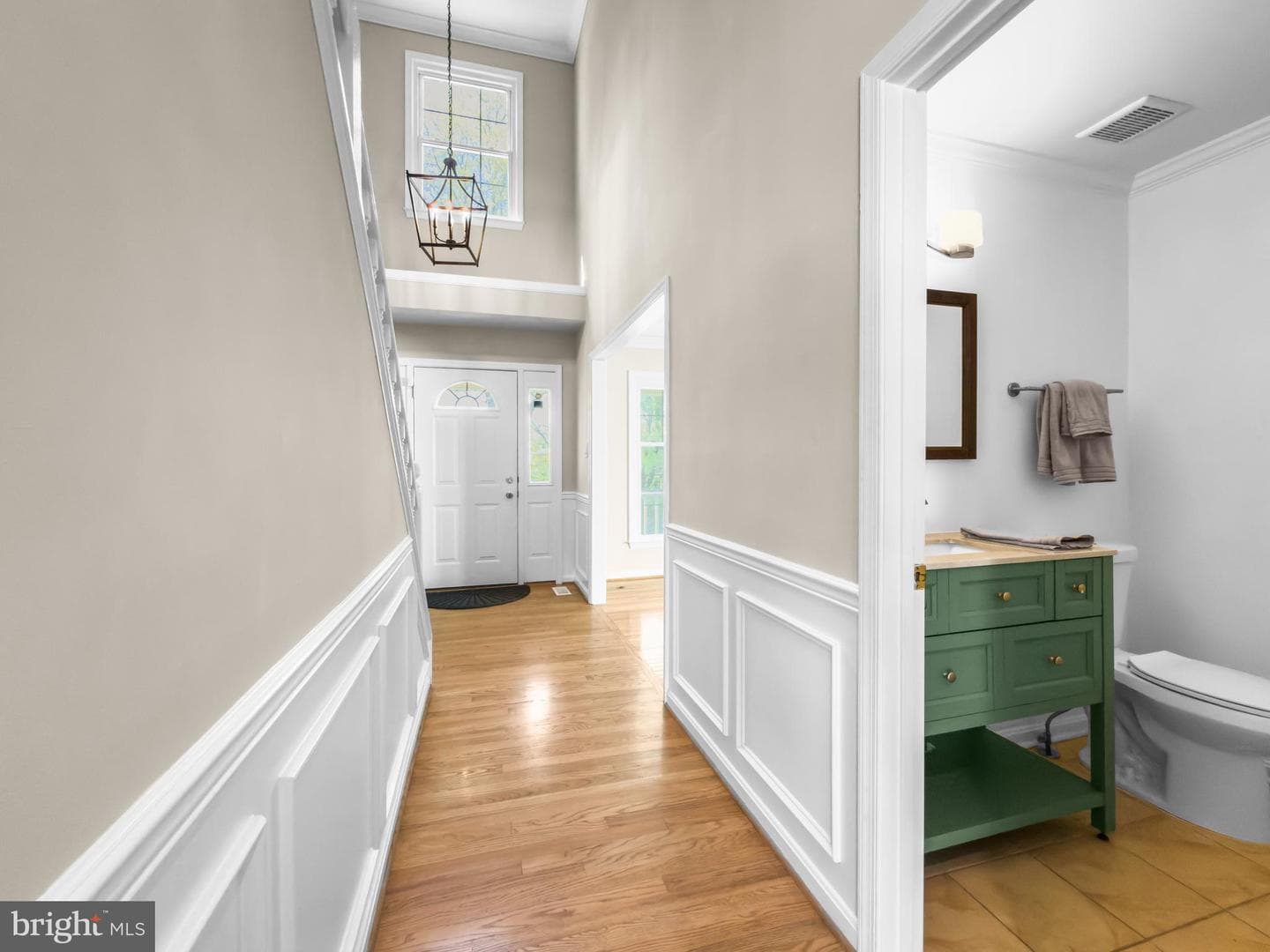 700 Beacon Hill Terrace photo 29