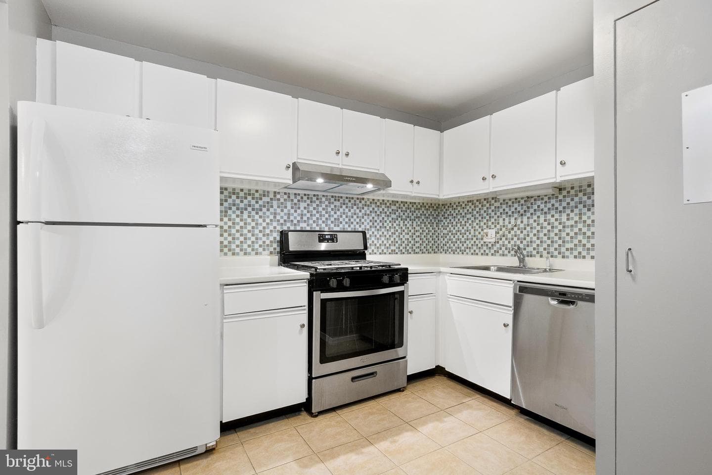 18927 Mills Choice Road #6 photo 10