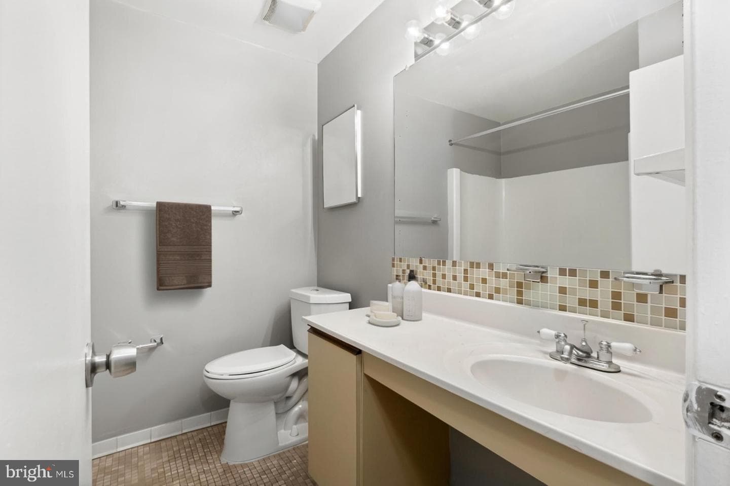 18927 Mills Choice Road #6 photo 25
