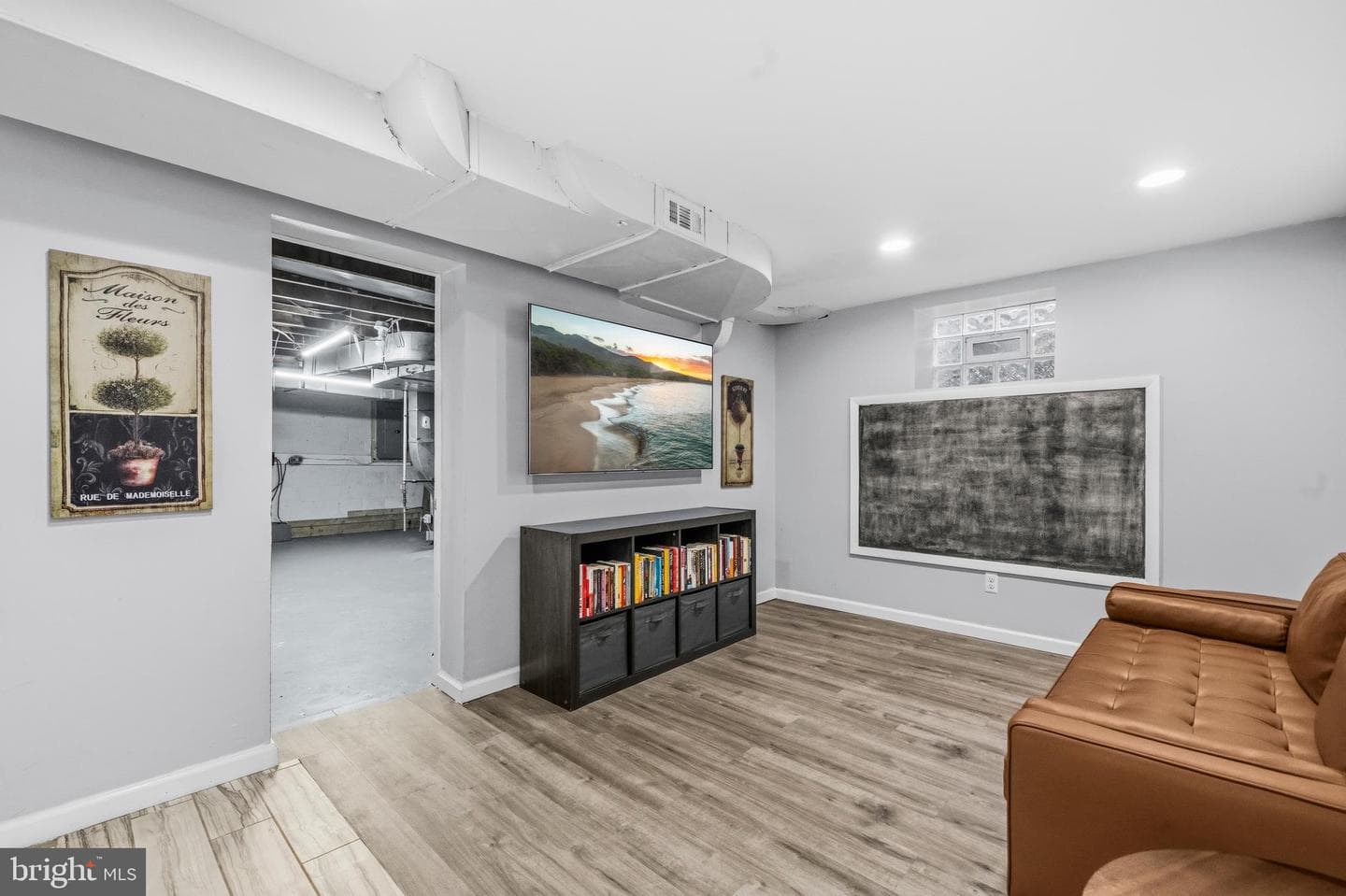 9707 Saxony Road photo 23