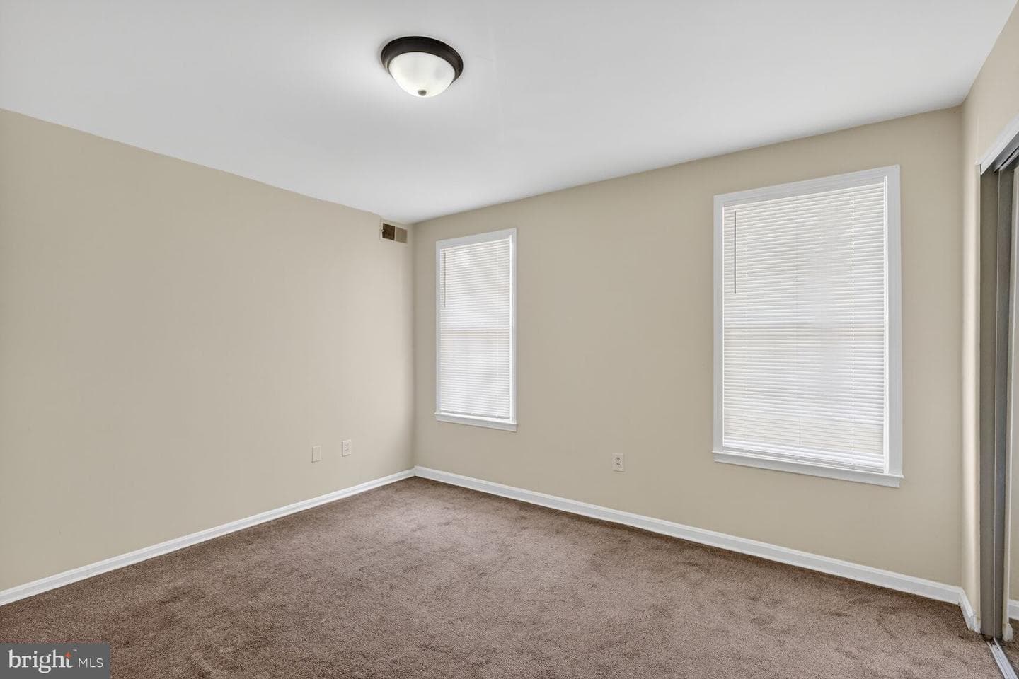 722 Quince Orchard Boulevard #101 photo 14