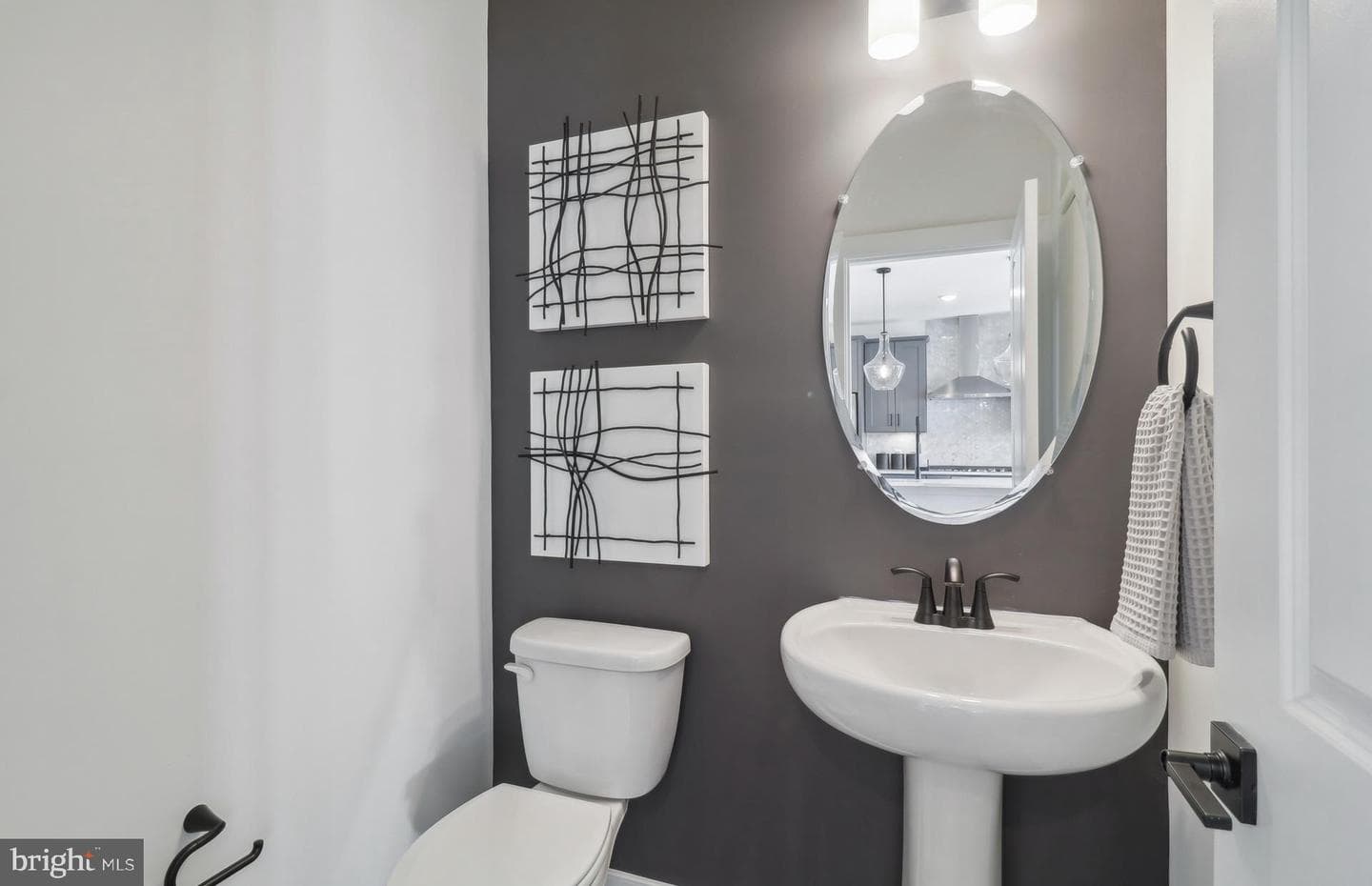 16146 Frederick Road photo 12