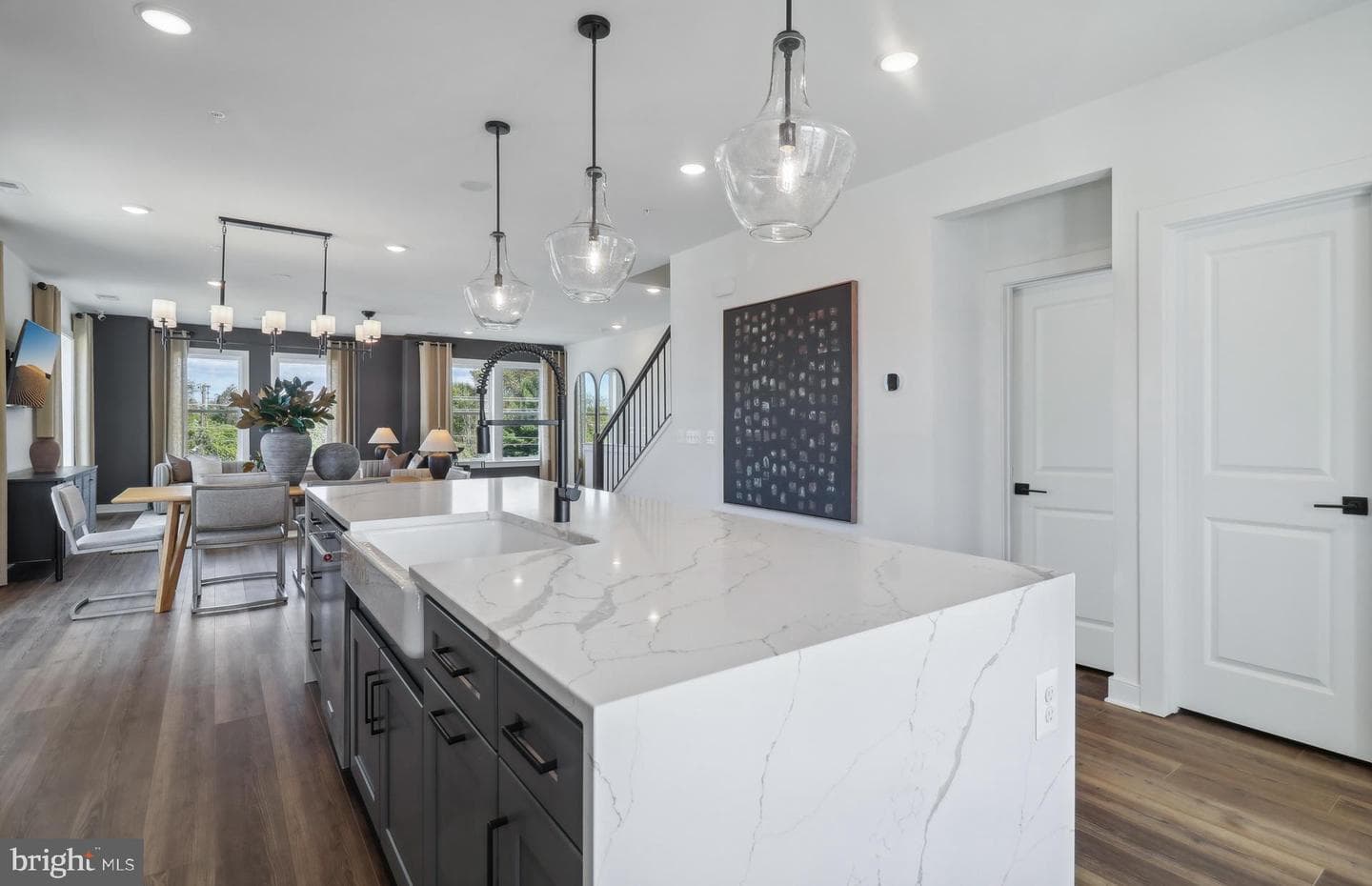 16146 Frederick Road photo 8