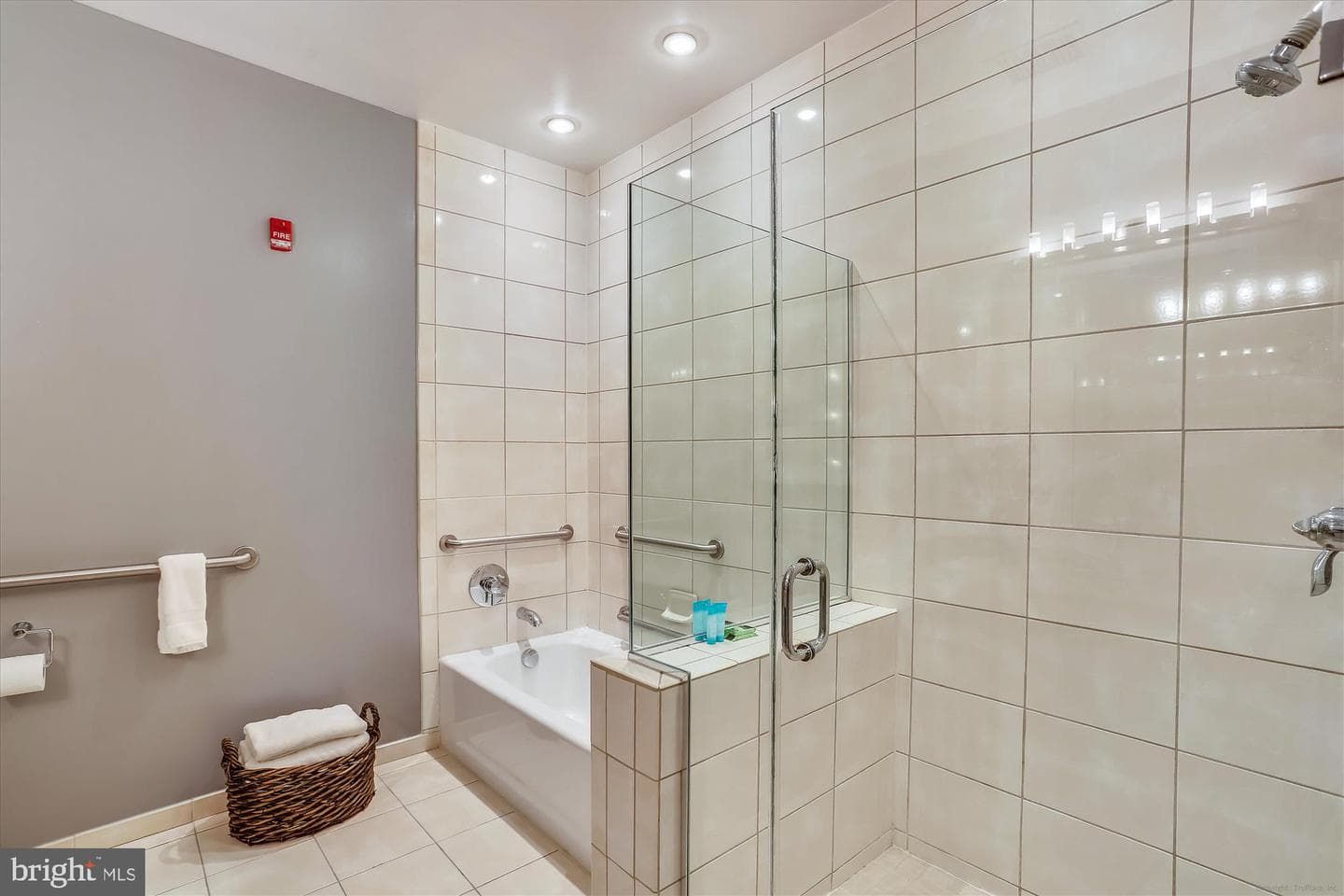 5750 Bou Avenue #601 photo 55