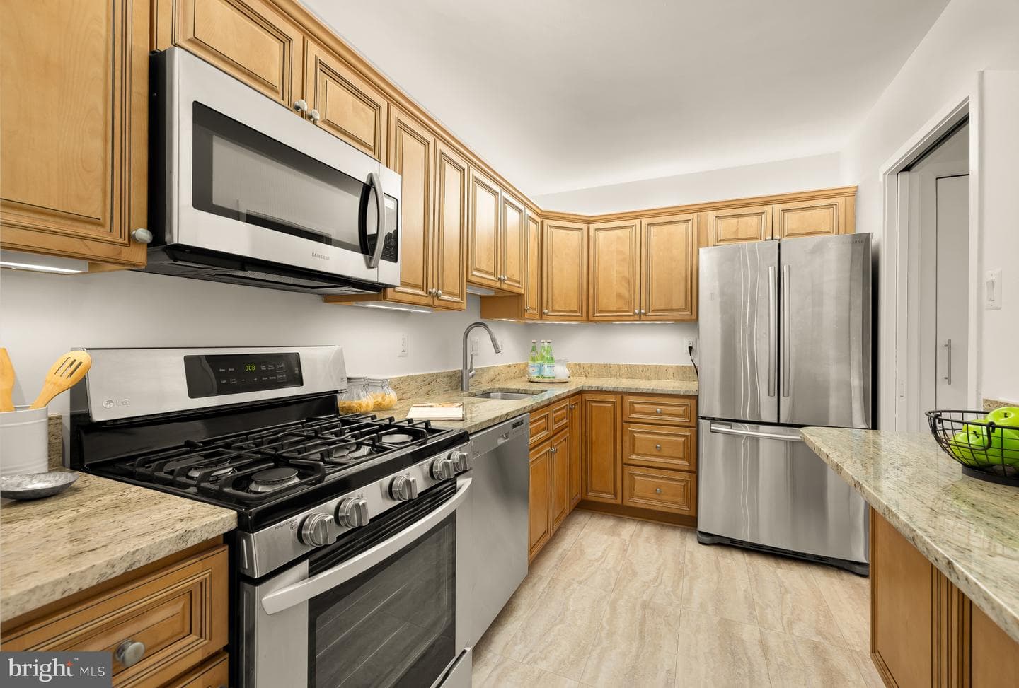 5500 Friendship Boulevard #1411n photo 11