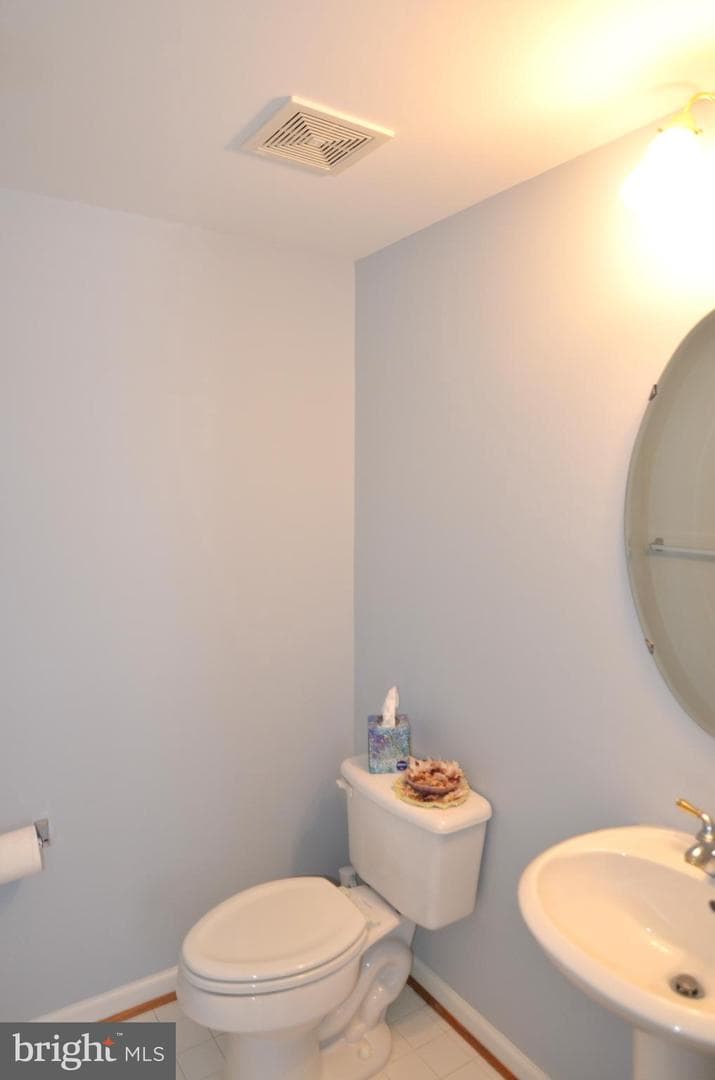 461 Clayhall Street photo 10
