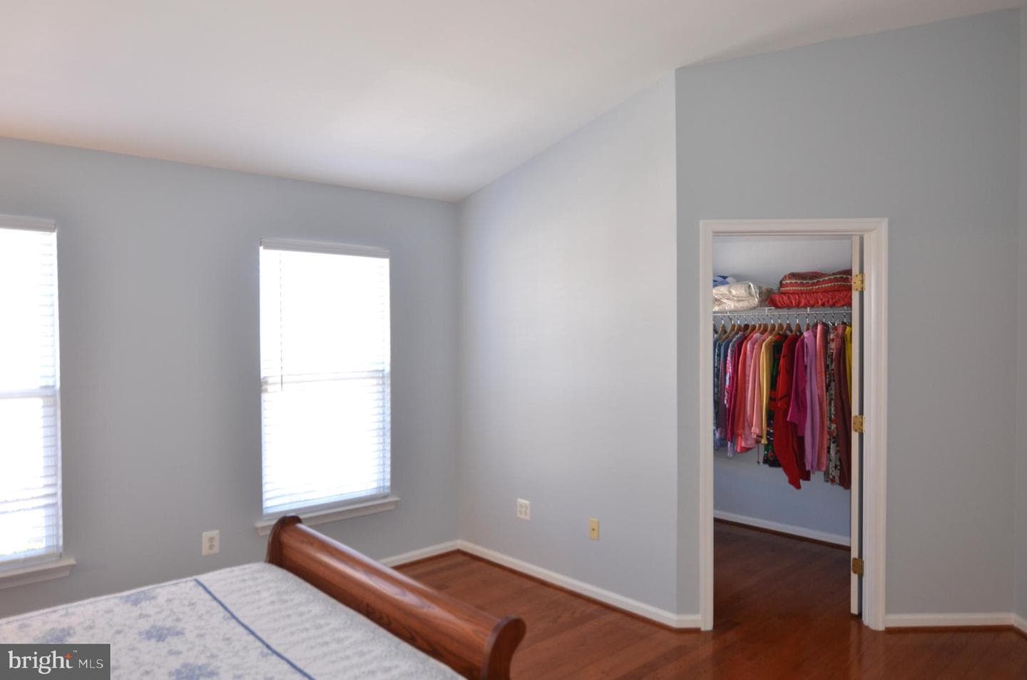 461 Clayhall Street photo 29