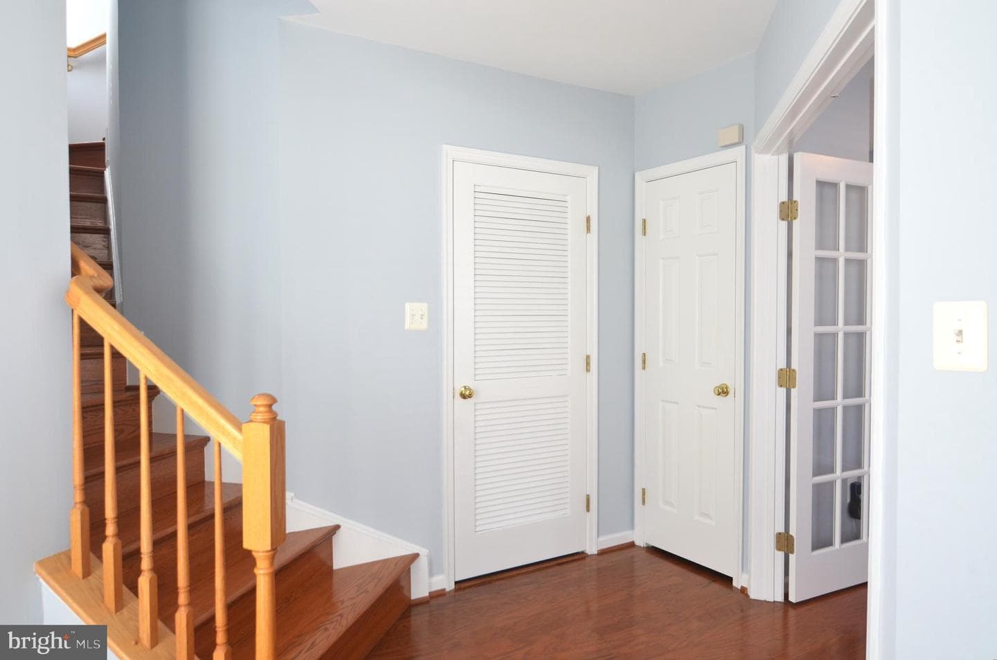 461 Clayhall Street photo 4