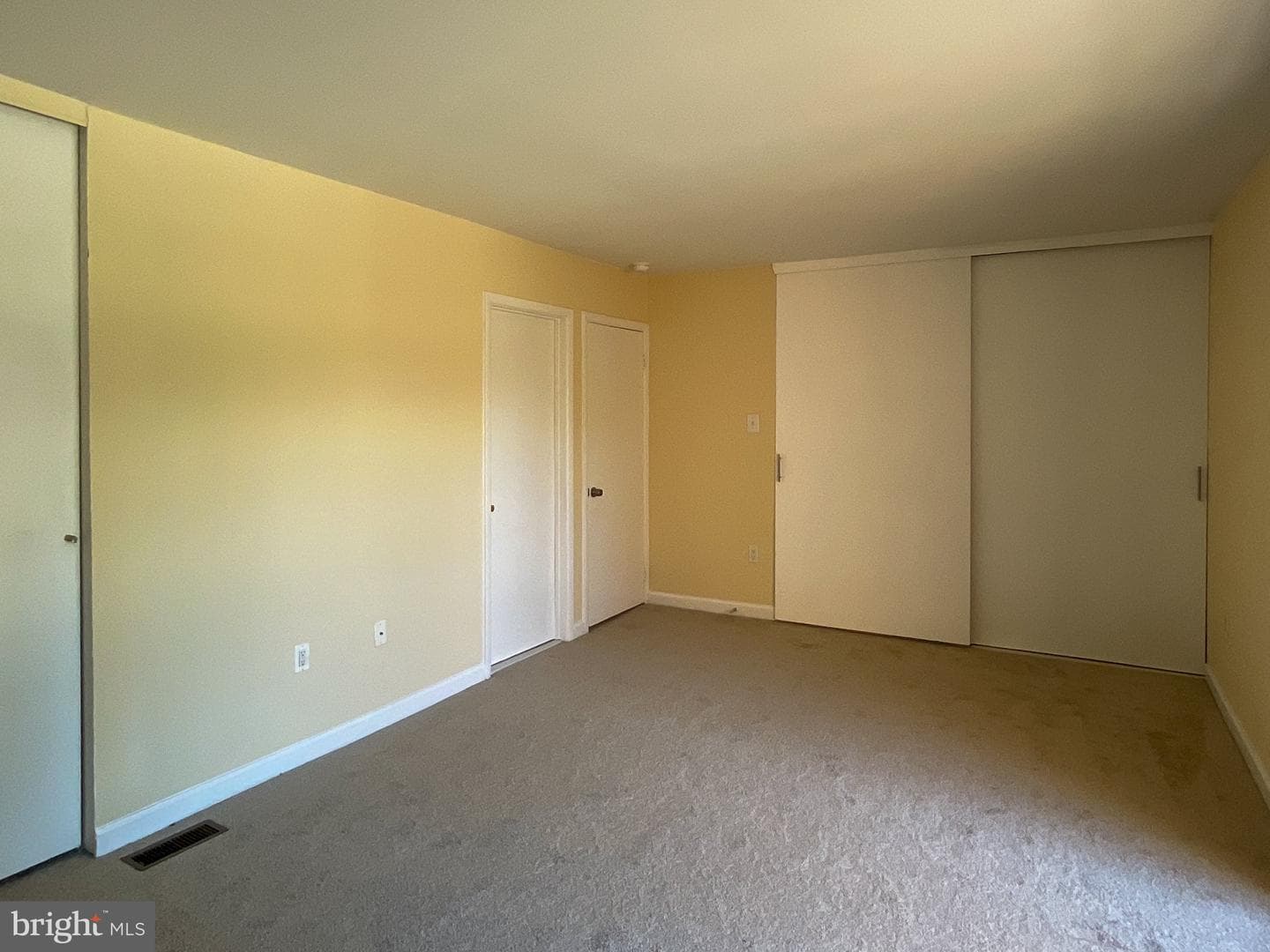 9040 Centerway Road photo 25