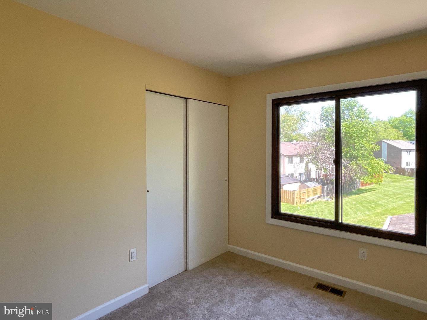 9040 Centerway Road photo 32