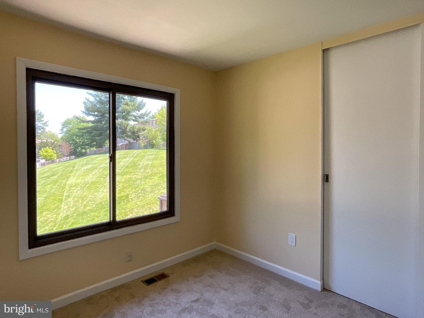 9040 Centerway Road photo 39
