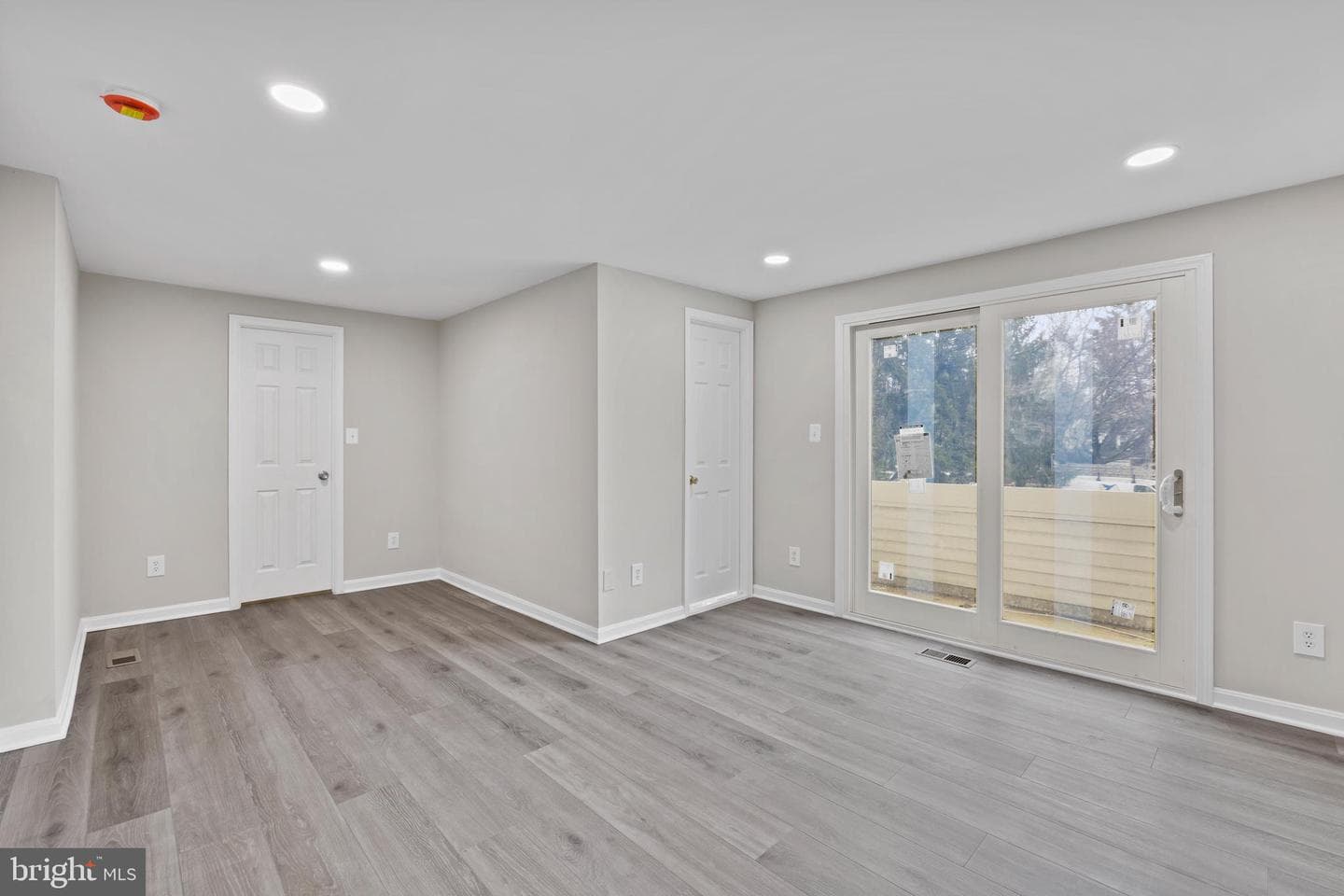 8705 Ferrysburg Way photo 20