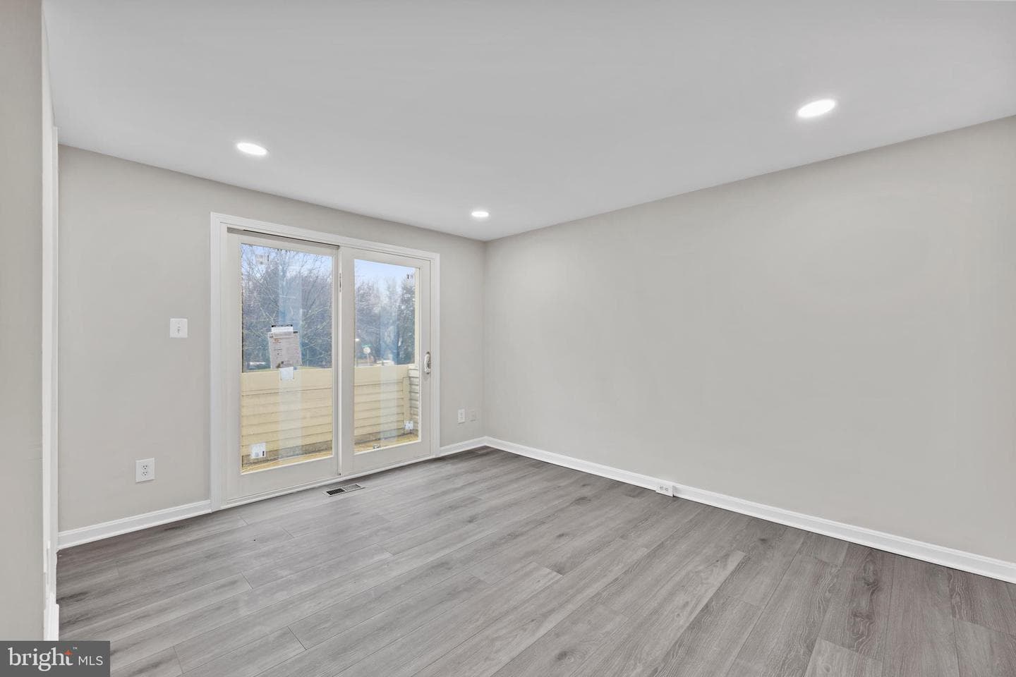 8705 Ferrysburg Way photo 21