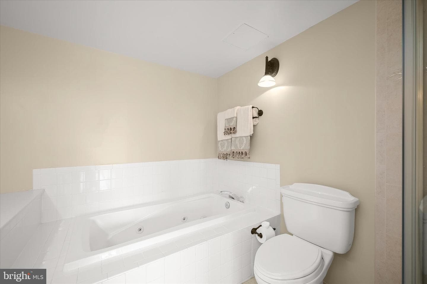 5450 Whitley Park Terrace #507 photo 32
