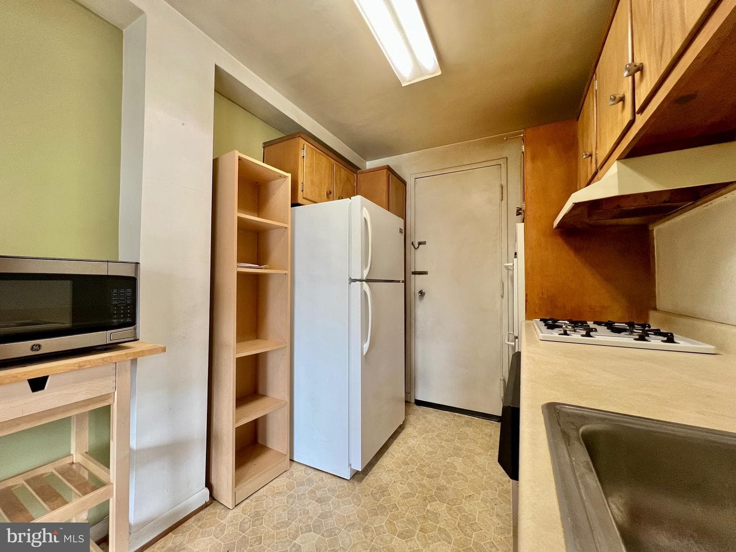 10201 Grosvenor Place #404 photo 8