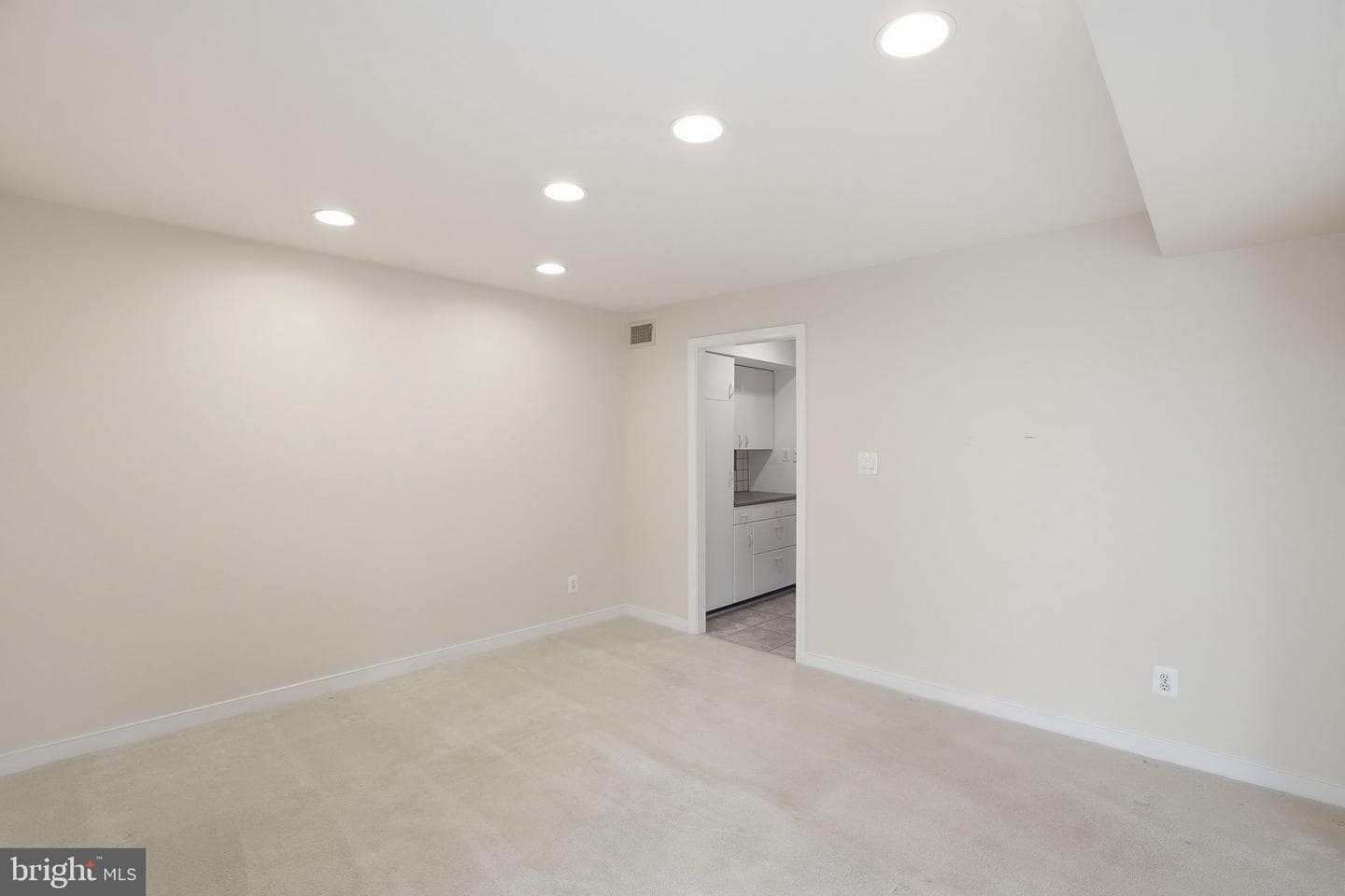 11400 Strand Drive #r-402 photo 11