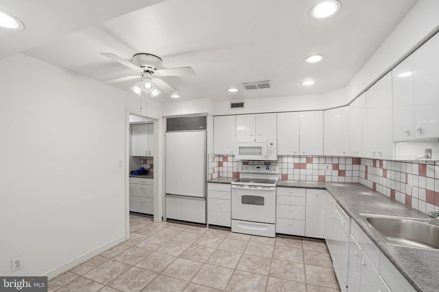 11400 Strand Drive #r-402 photo 16