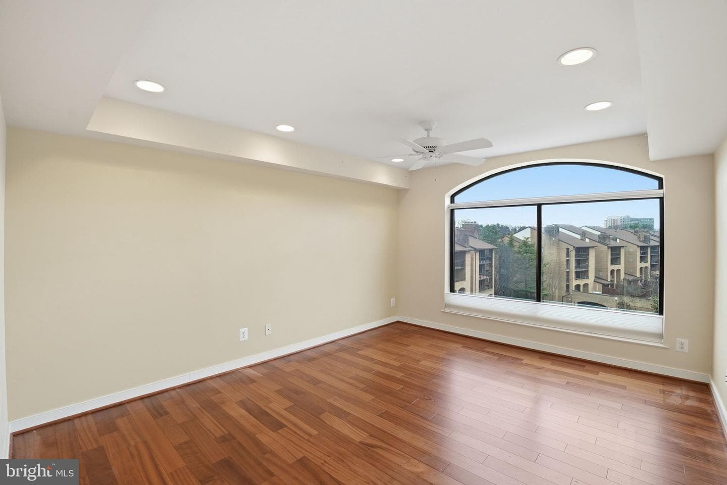 11400 Strand Drive #r-402 photo 25