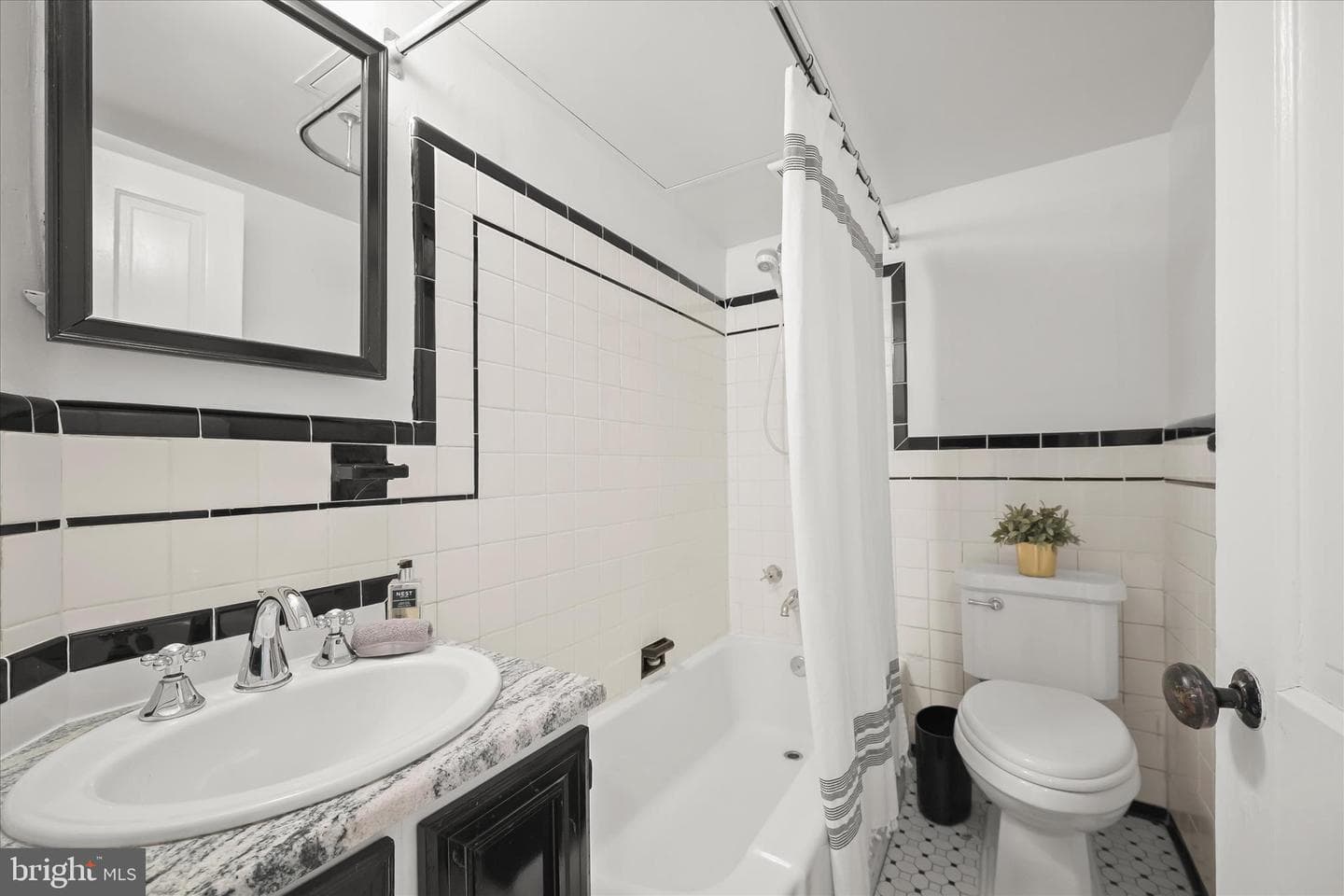 6004 Princeton Avenue photo 25