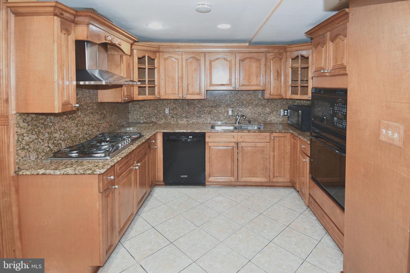 14528 Fairdale Road photo 50