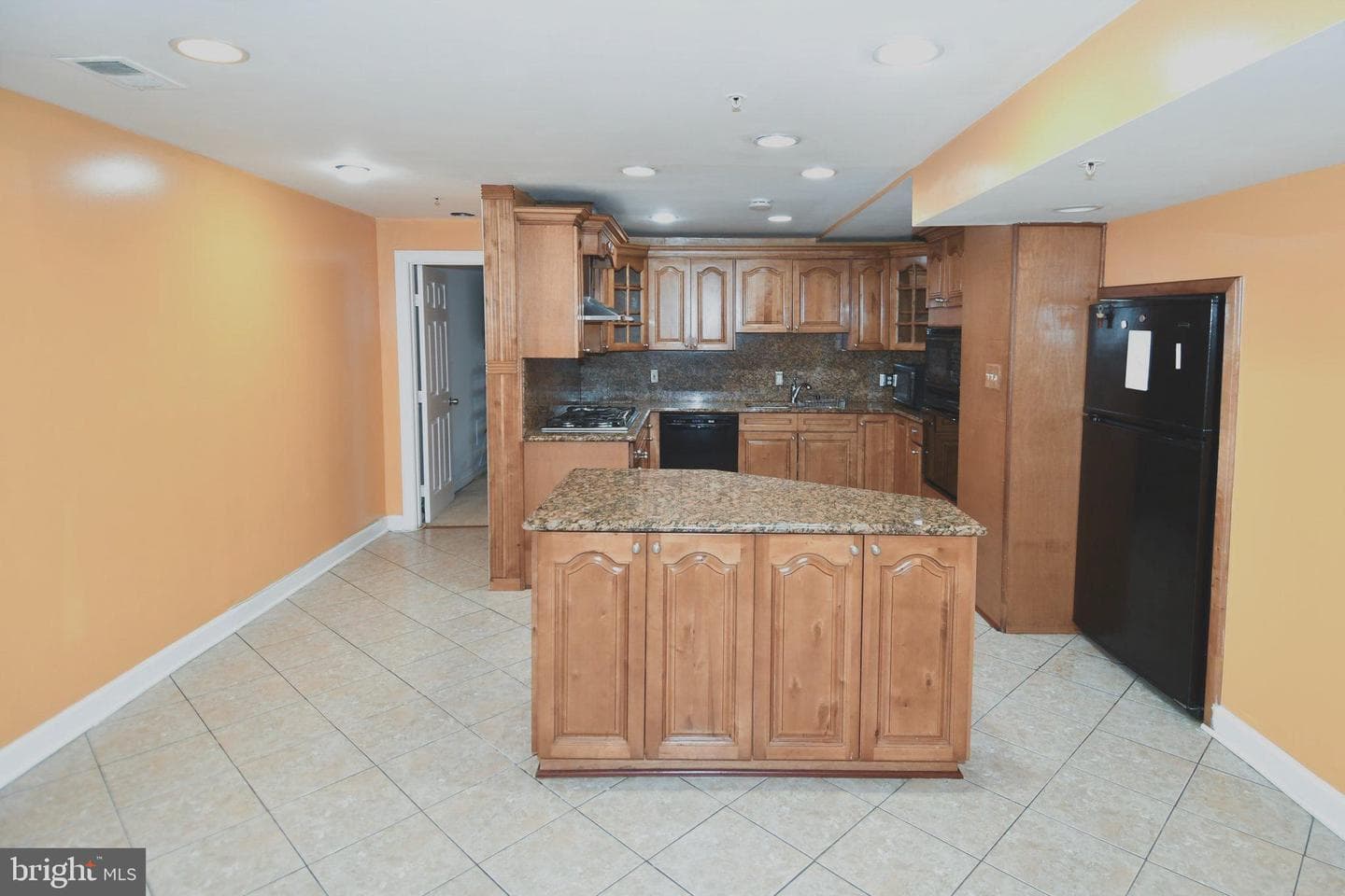 14528 Fairdale Road photo 51