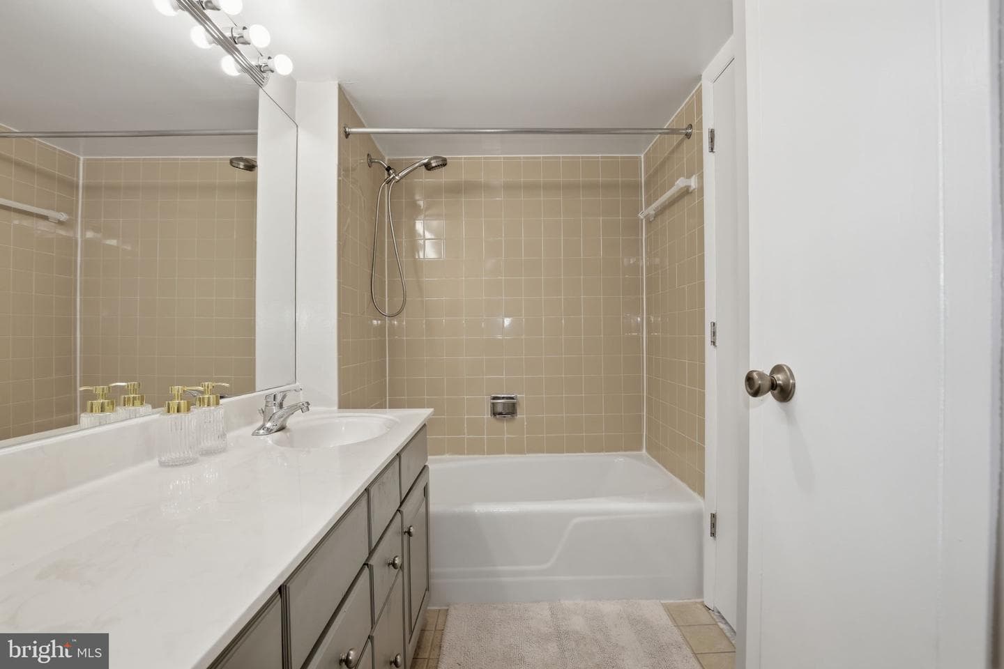 11801 Rockville Pik #1111 photo 17