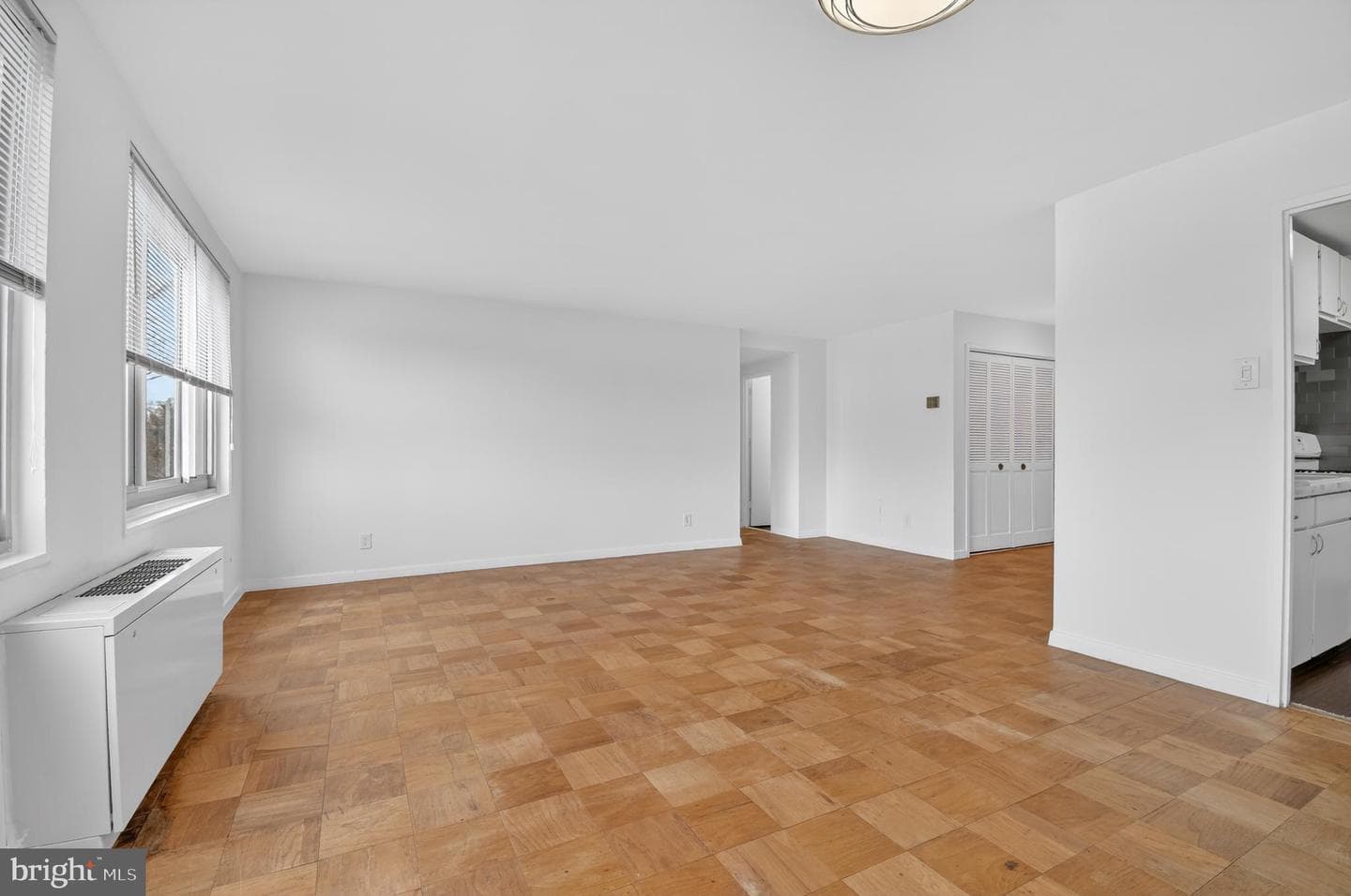 1900 Lyttonsville Road #718 photo 12