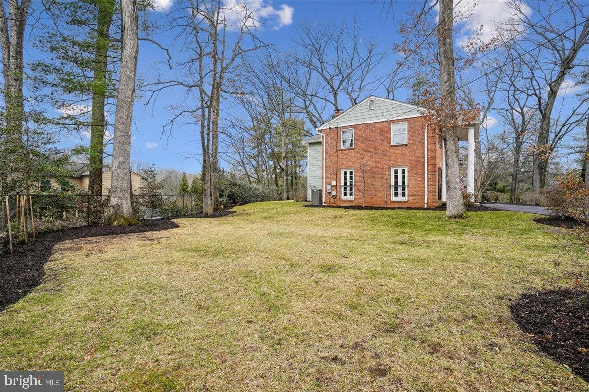 8812 Maxwell Drive photo 41