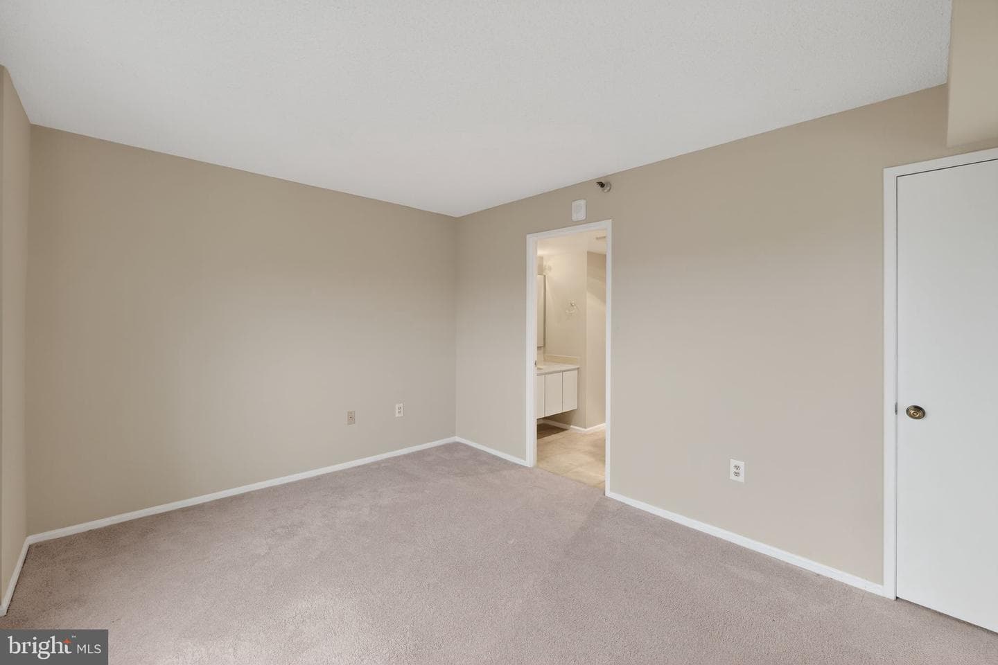 15107 Interlachen Drive #2-1022 photo 16