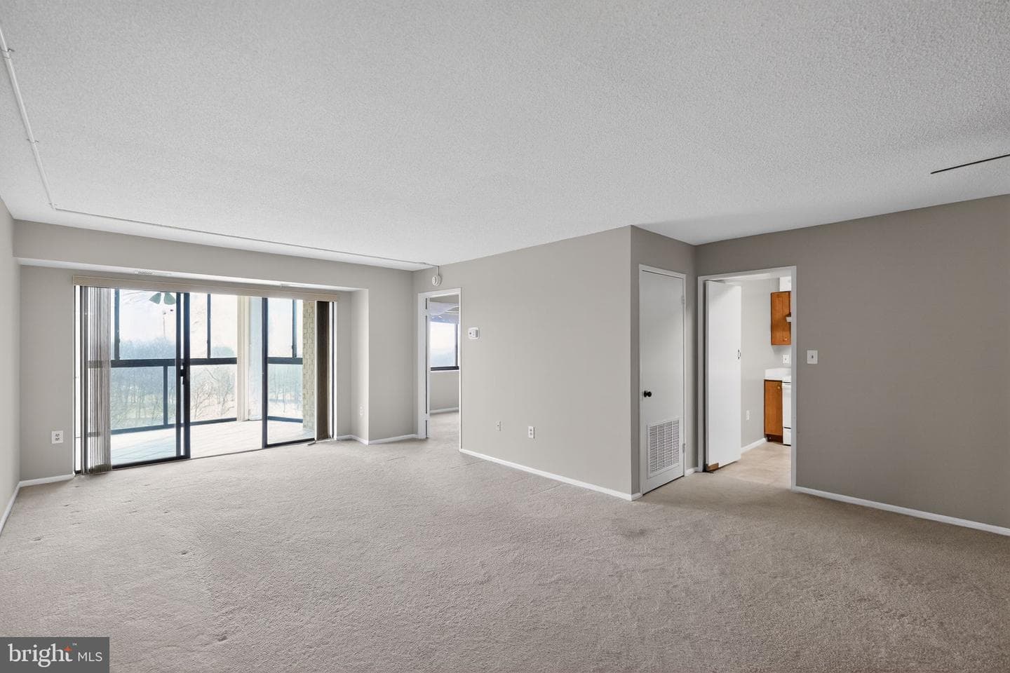 15107 Interlachen Drive #2-1022 photo 19