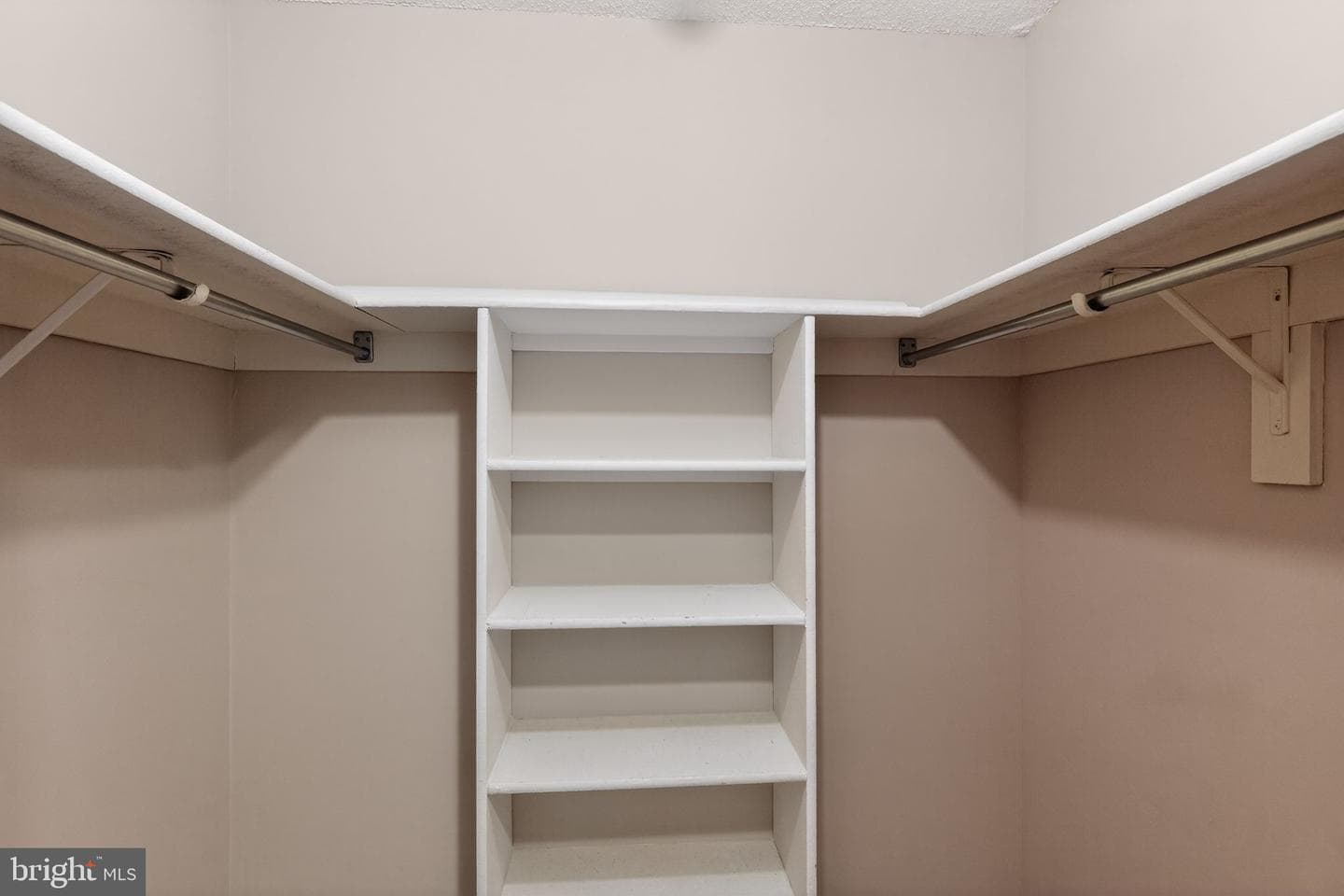 15107 Interlachen Drive #2-1022 photo 33