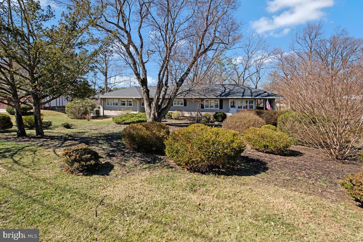13524 Sherwood Forest Drive photo 4