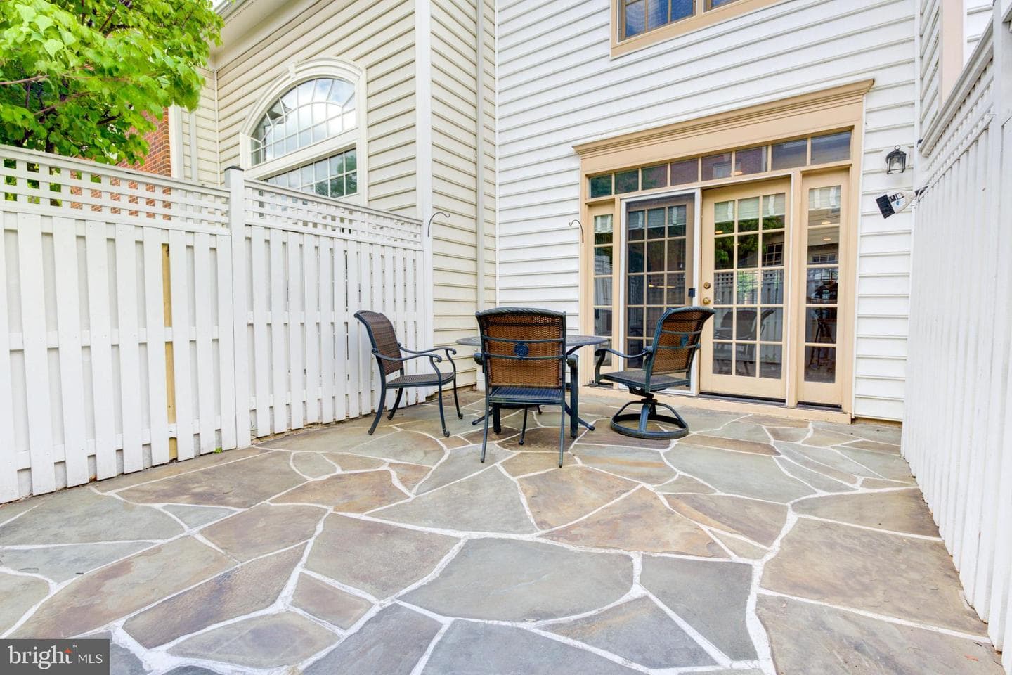 904 Oak Knoll Terrace photo 42