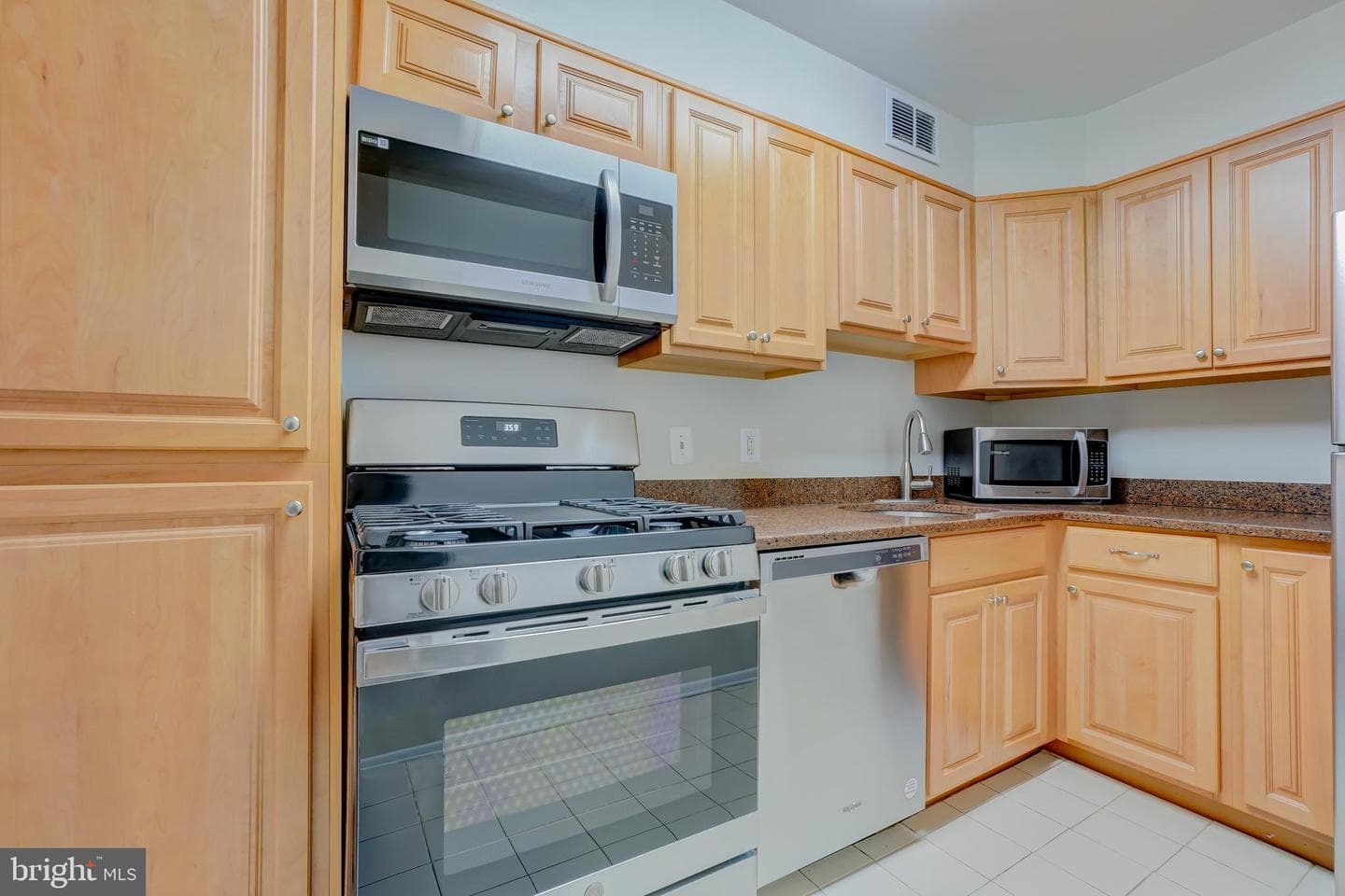 7400 Lakeview Drive #405 photo 10