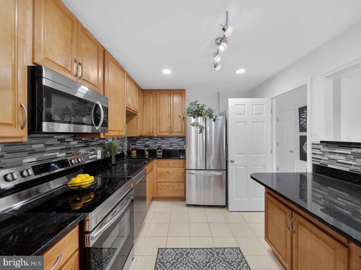 12001 Old Columbia Pike #514 photo 6