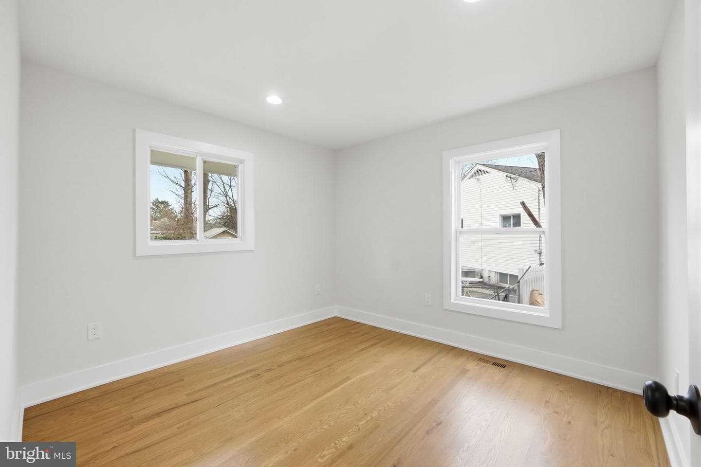 13711 Parkland Drive photo 16