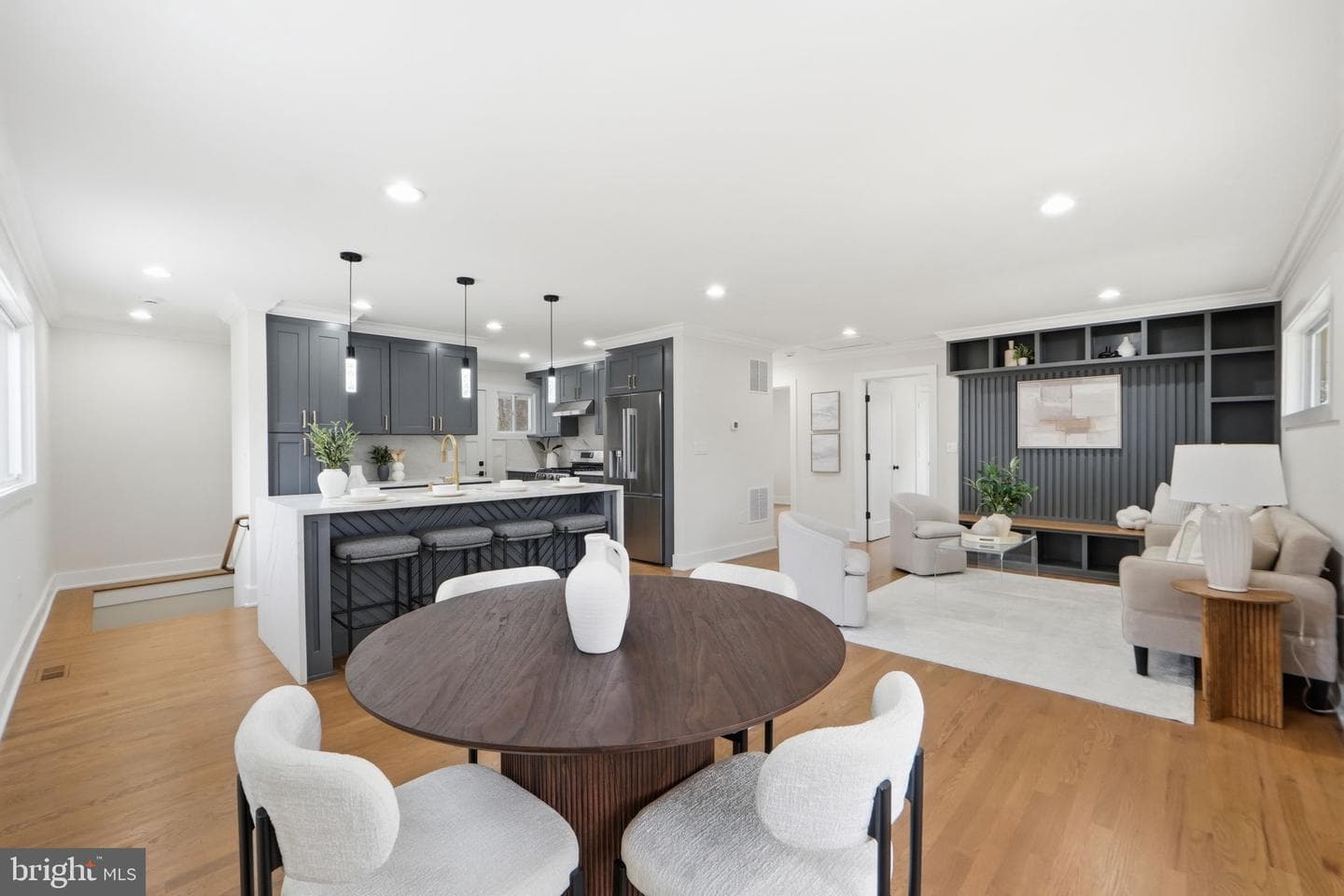 13711 Parkland Drive photo 9