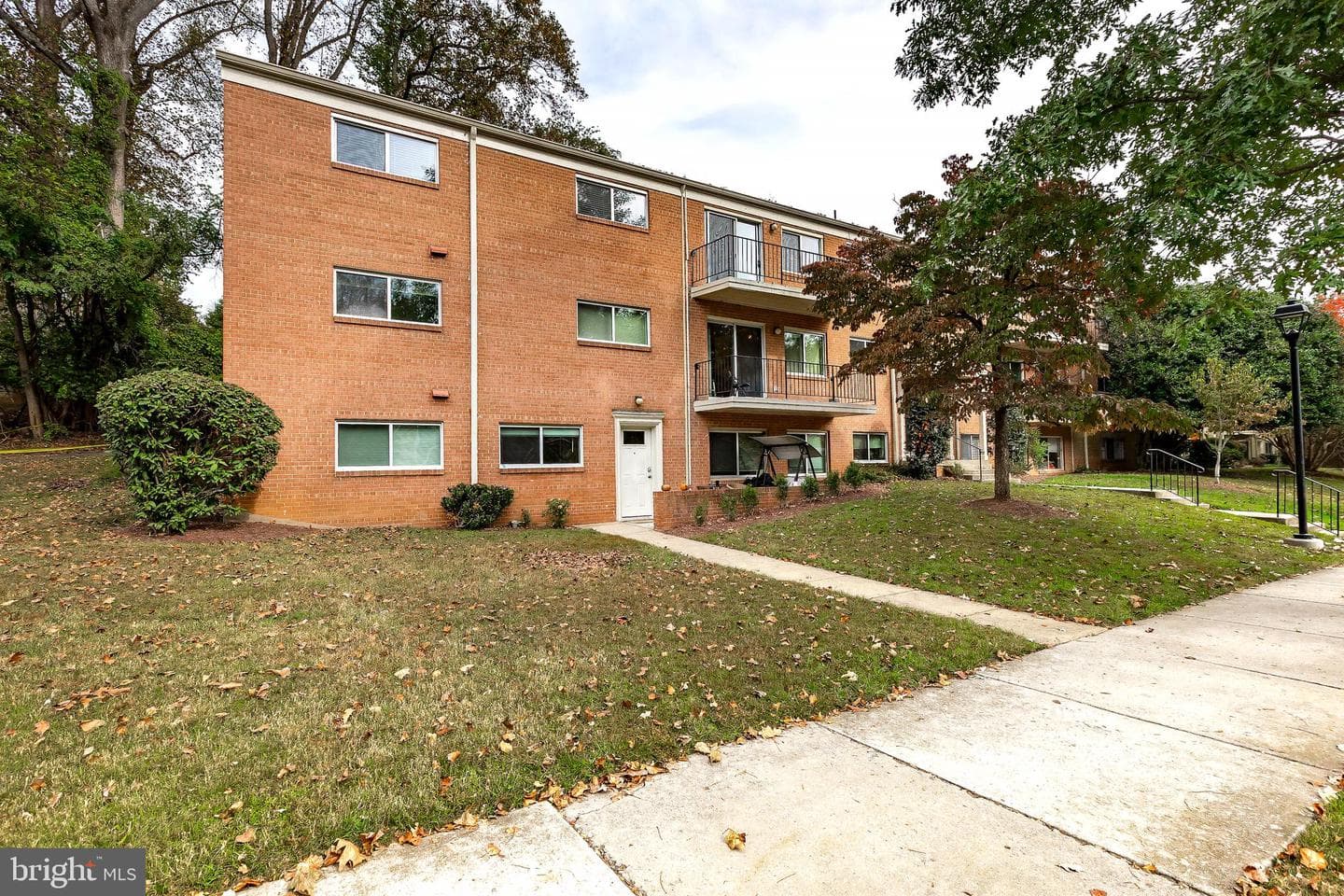 10650 Weymouth Street #201 photo 4